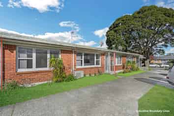 2/8 Winspear Place, Papatoetoe