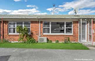 2/8 Winspear Place, Papatoetoe