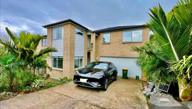 9 Evelina Lane, Flat Bush