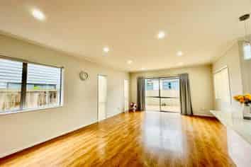 9 Evelina Lane, Flat Bush