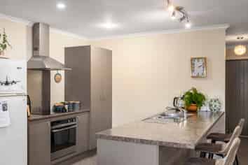 108 Solway Crescent, Solway