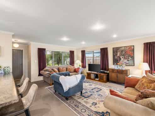 108 Solway Crescent, Solway