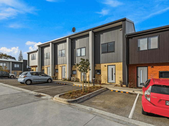 1/327 Glengarry Road, Glen Eden