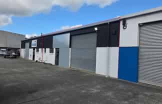 150m2 Industrial Unit | High-Profile Location