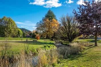 13 Alice Burn Drive, Luggate