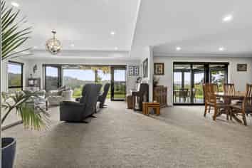 550 Redwood Valley Road, Redwood Valley