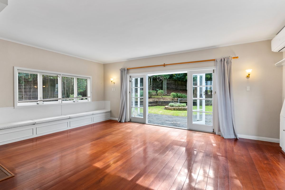 Spacious Character Home - Unmatched Location - Widok 5