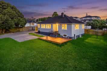 21 Anderson Avenue, Point England