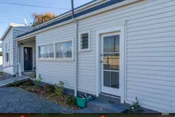Flat 3/5A Waerenga Road, Otaki