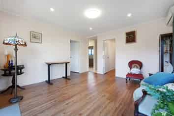 50a Merton Road, Saint Johns