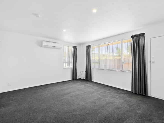 3/417 Worcester Street, Linwood