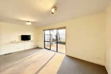 223/172 Mcleod Road, Te Atatu South