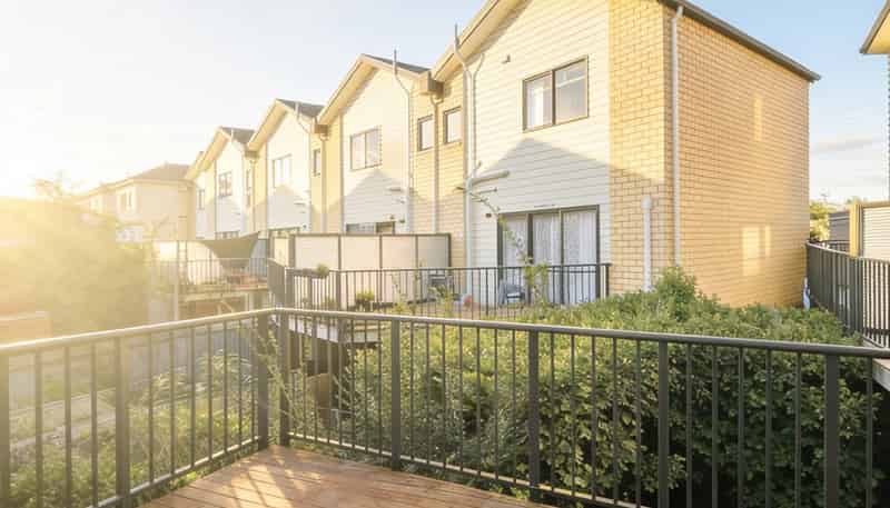 223/172 Mcleod Road, Te Atatu South