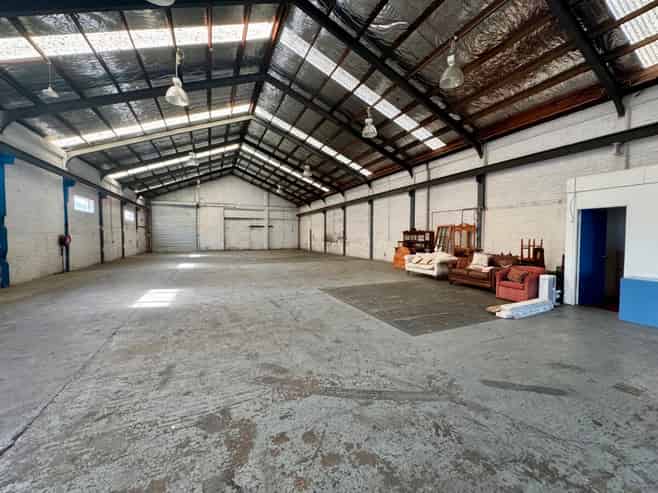 582sqm Central City Warehouse For Lease