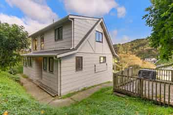 3 Hazlewood Avenue, Karori