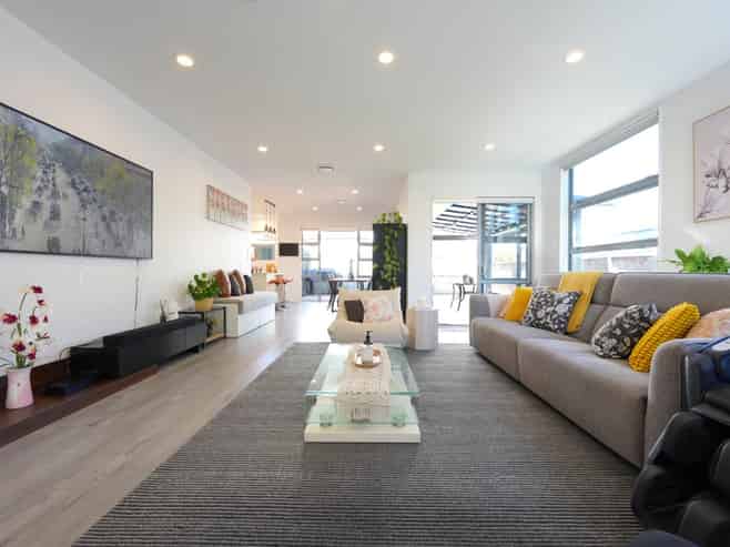 70 Hughs Way, Flat Bush