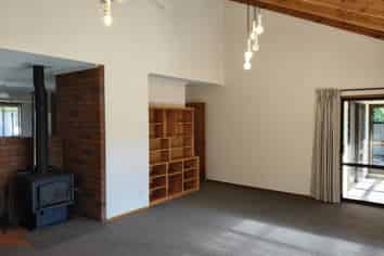 214 Ashley Road, Cust