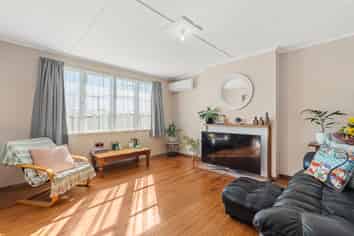 38-40 Parris Street, Waitara
