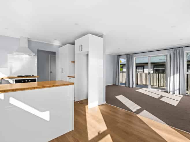 12a Barnett Place, Pirimai
