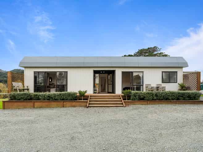 316 Mountain Road, Kaiwaka