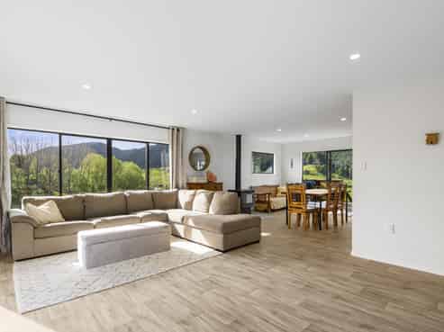 316 Mountain Road, Kaiwaka