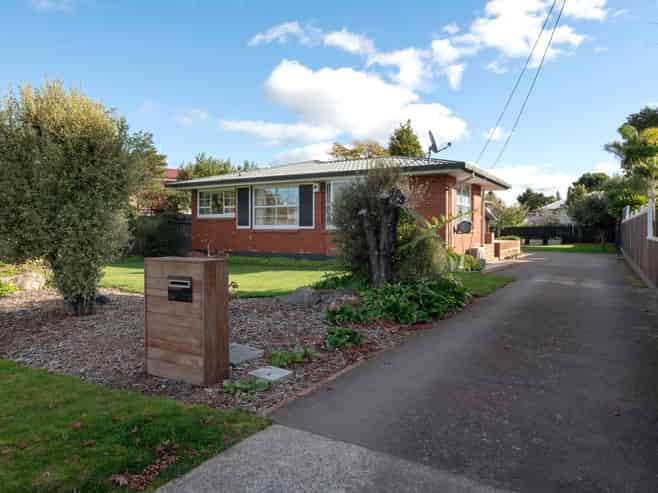 13 Duncan Street, Glenholme