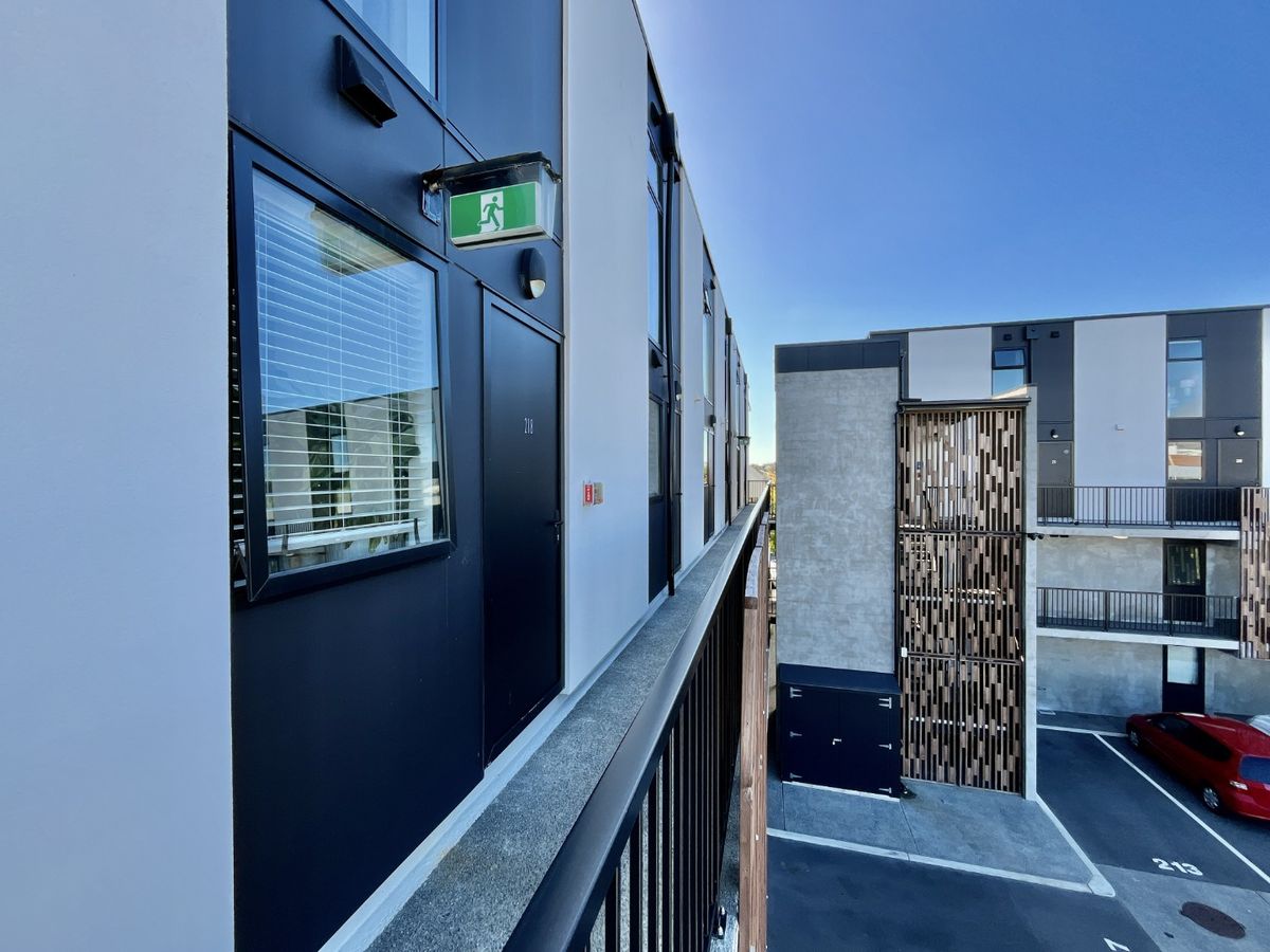 **Fully Furnished Modern Apartment** - Поглед 2