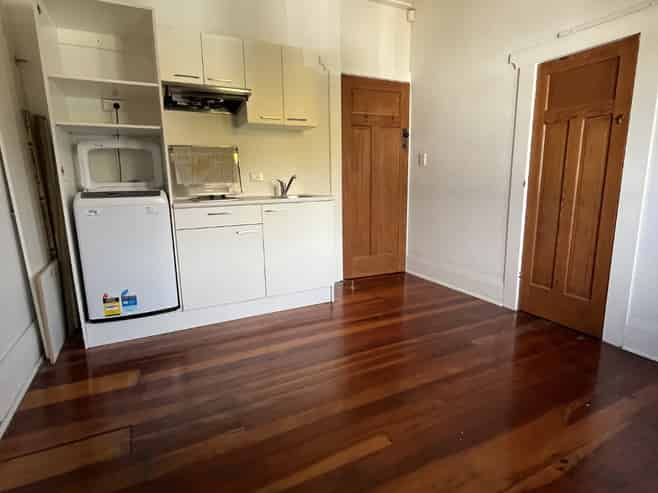 1/887 Dominion Road, Mount Roskill