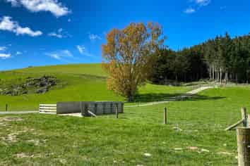 1433 Lumsden Dipton Highway , Dipton