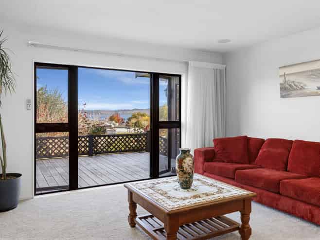 58 Birch Street, Hilltop