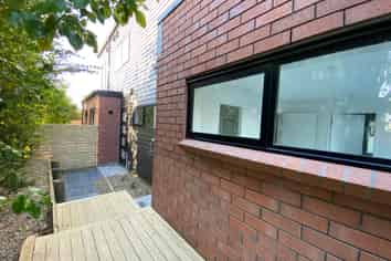 1/5 Marsh Avenue, Forrest Hill