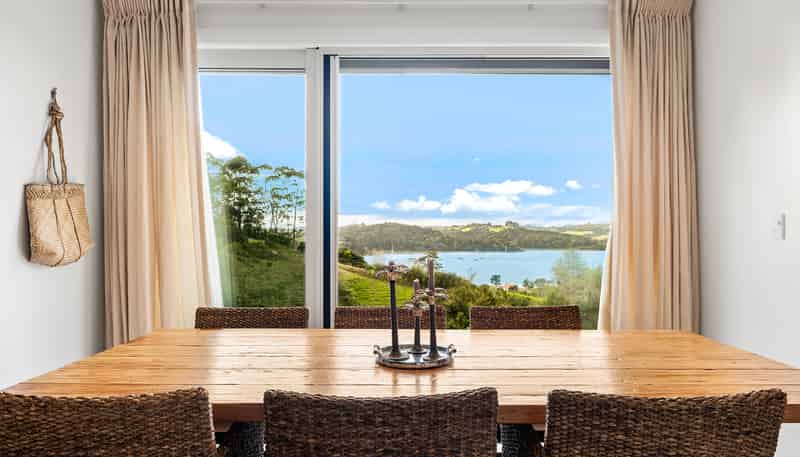 31 Brick Bay Drive, Sandspit