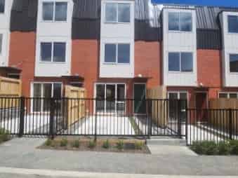 20 Timata Lane, Favona