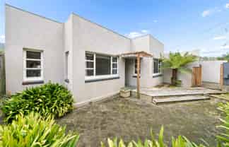  12 Chelmsford St, Ngaio