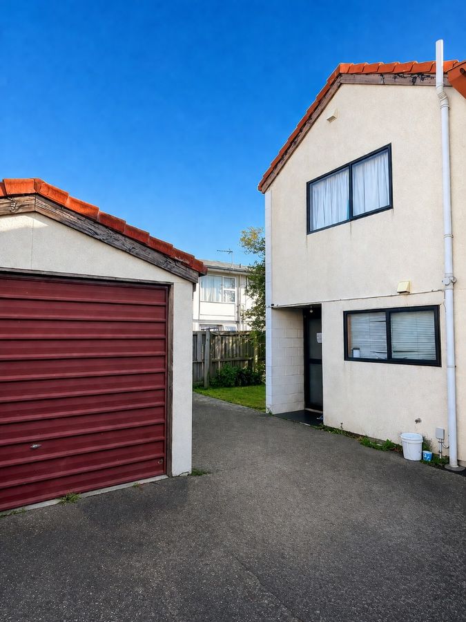 Two Bedroom Townhouse, Sydenham