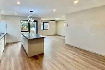 9A Darren Crescent, Half Moon Bay