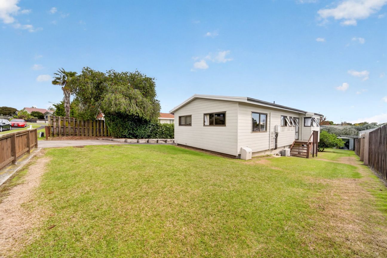 Opportunity knocks  for tradies and investors! - Więcej