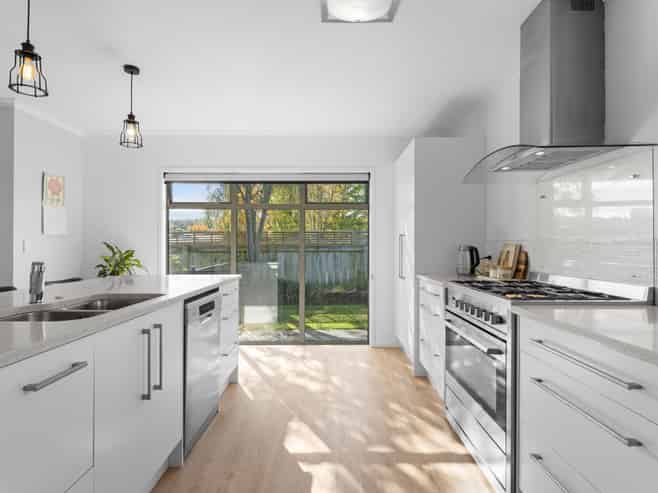17 Windsor Street, Richmond Heights