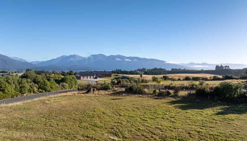 10 Black Lane, Te Anau