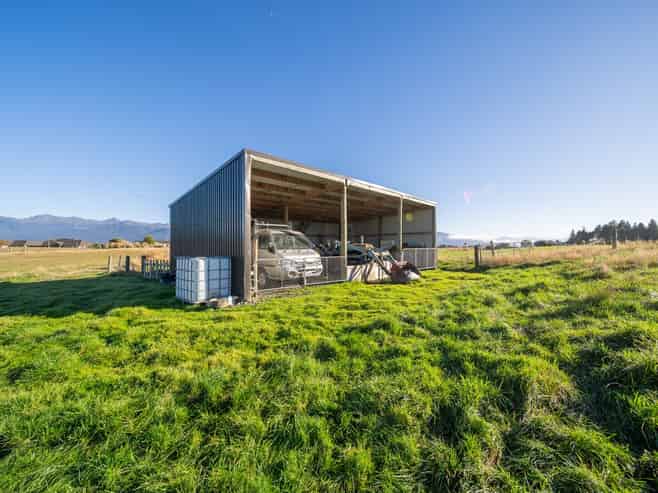 10 Black Lane, Te Anau