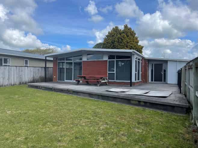 11 Koromiko Street, Inglewood