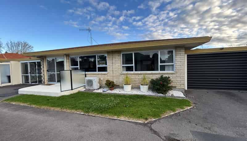2/531 Devonport Road, Avenues