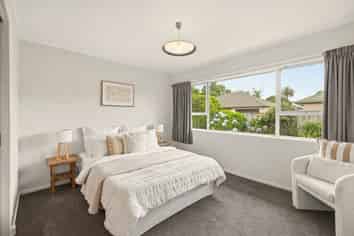 2/531 Devonport Road, Avenues