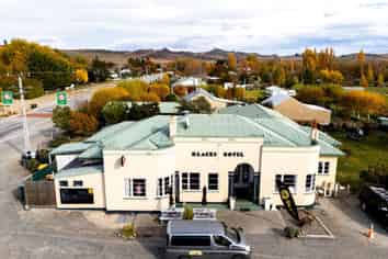 Iconic Central Otago Country Hotel & Accommodation