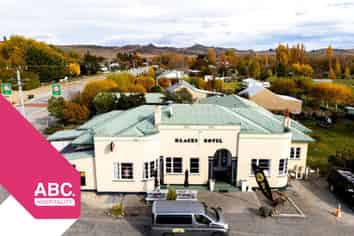 Iconic Central Otago Country Hotel & Accommodation