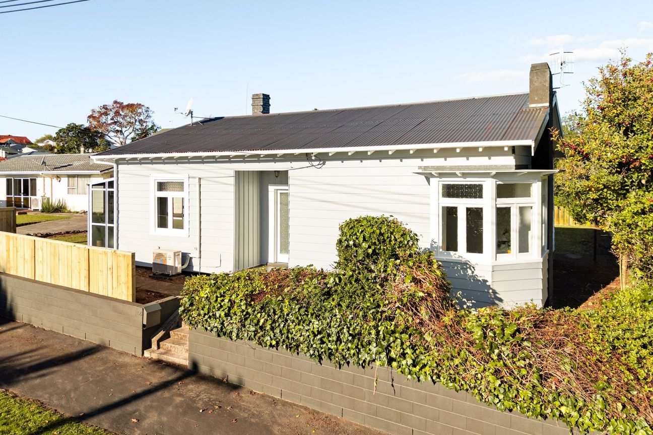 Charm Meets Contemporary - Vista 2