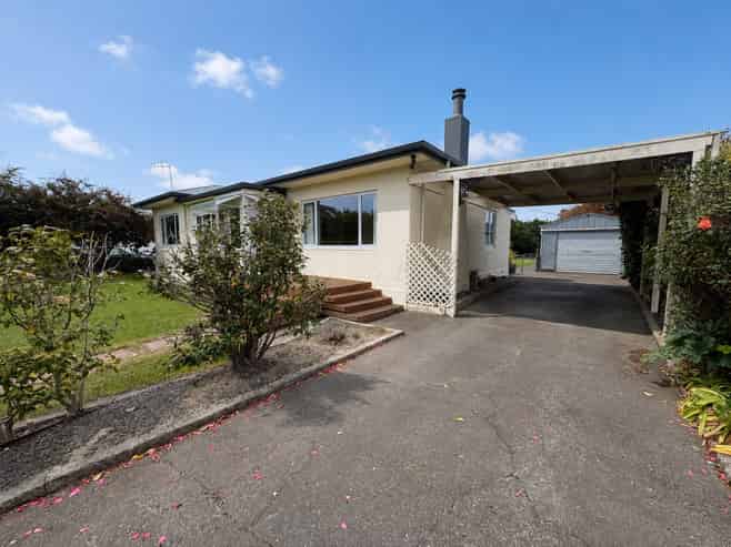 1414 Woodstock Avenue, Mayfair