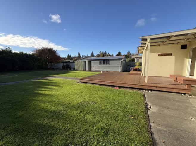 1414 Woodstock Avenue, Mayfair