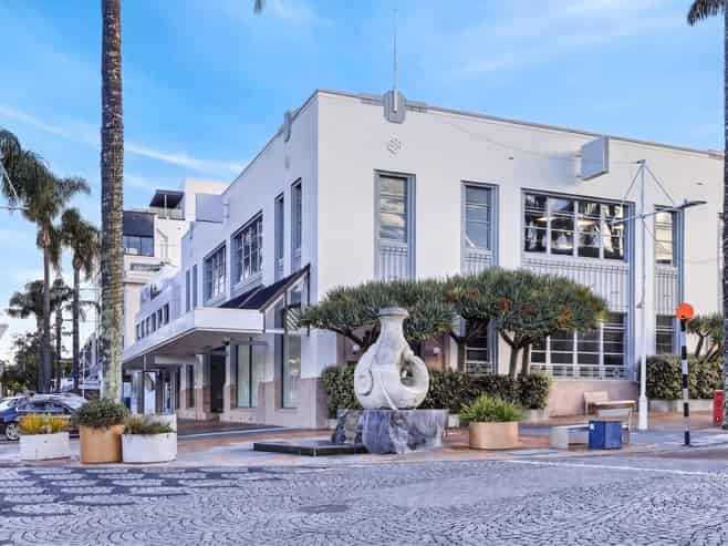 Historic Landmark on an Iconic City Corner