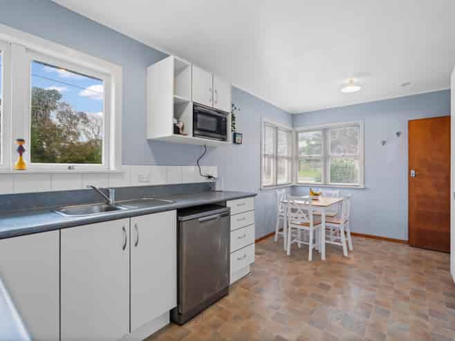 2 Farmer Street, Kamo